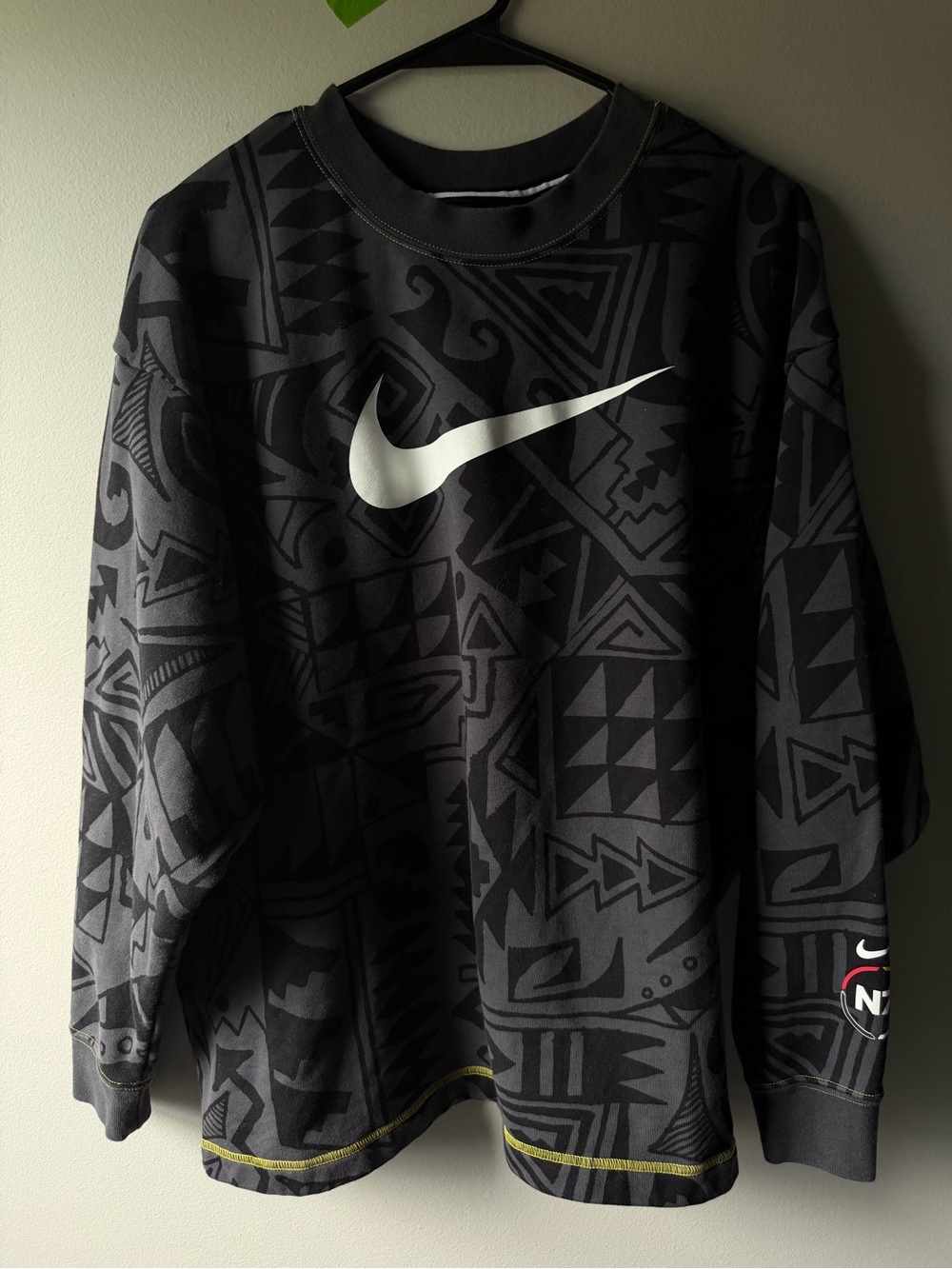 Nike Black & White Graphic Swoosh Pullover Sweatshirt